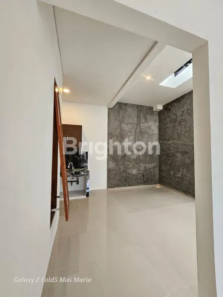 image RUMAH MODERN DEKAT SUHAT MALANG (3)