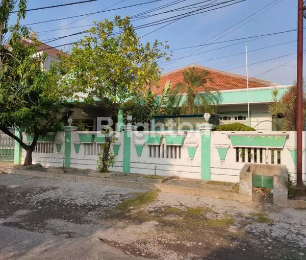 image RUMAH LUAS DI JEMURSARI (1)