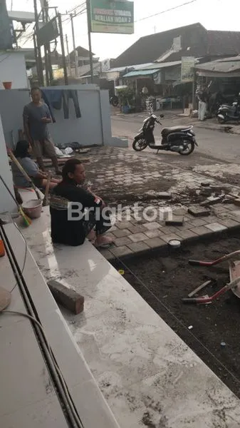 image DISEWAKAN RUKO BARU   2 LANTAI DI JALAN UTAMA TUKAD (3)