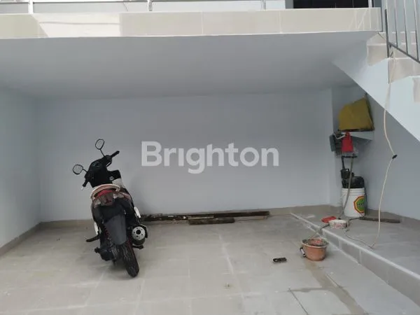 image RUMAH TINGGAL 2 LANTAI DI TELUK GONG (2)