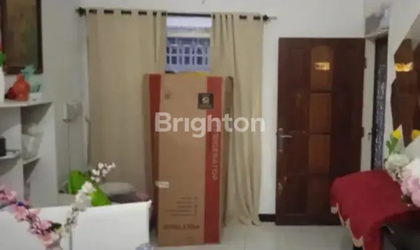 image DIJUAL CEPAT RUMAH SECOND TERAWAT SUTOREJO, HADAP FAVORIT, DEKAT MULYOSARI DAN KAMPUS UNAIR  (2)