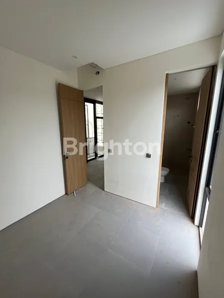 image RUMAH BARU LOKASI KLAMPIS SURABAYA DKT MERR, GALAXY MALL, ITS (5)