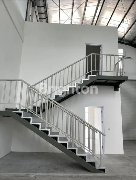 image GUDANG ELP MANYAR, AKSES TOL MANYAR KLBM & PORT JIIPE (3)