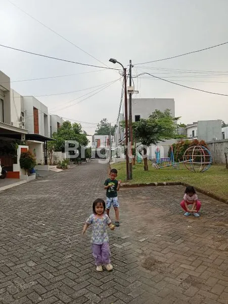 image RUMAH 2 LANTAI DEKAT ST RAWABUNTU RP 750JT. (3)