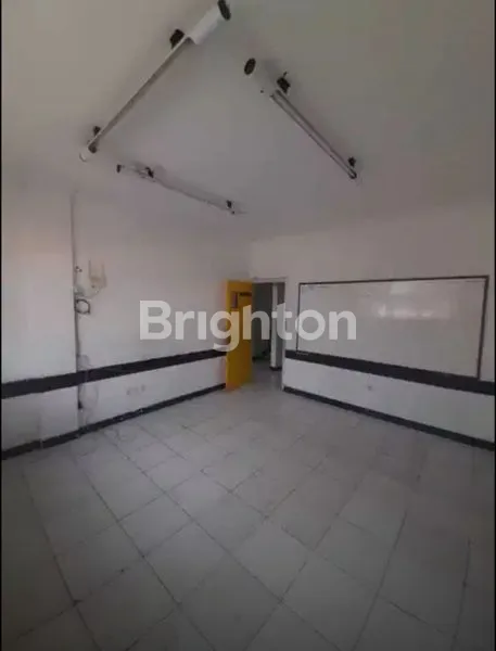 image RUKO GANDENG DI KOTA WISATA CIBUBUR, BOGOR, JAWA BARAT (4)