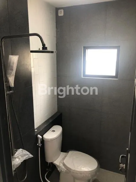 image RUMAH MEZZANINE SURABAYA GUNUNG ANYAR (3)