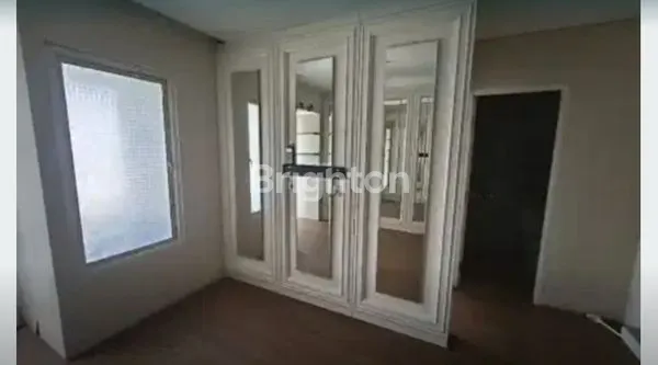 image DIJUAL APARTMENT NIFFARO PARK 2 BR LOKASI PASAR MINGGU, VIEW KOTA & SEMI FURNISHED  (5)