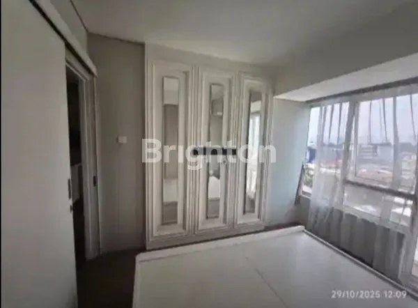 image DIJUAL APARTMENT NIFFARO PARK 2 BR LOKASI PASAR MINGGU, VIEW KOTA & SEMI FURNISHED  (6)