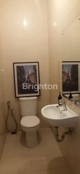 image RUMAH SEMI FURNISHED SIAP HUNI DI VANYA PARK BSD (8)