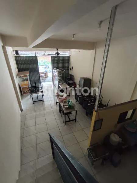 image RUKO 3 LANTAI JALAN RAMAI DI PERUMNAS KARAWACI (2)