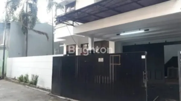 image RUMAH KLASIK MINIMALIS 2 LANTAI PALMERAH JAKARTA BARAT (1)
