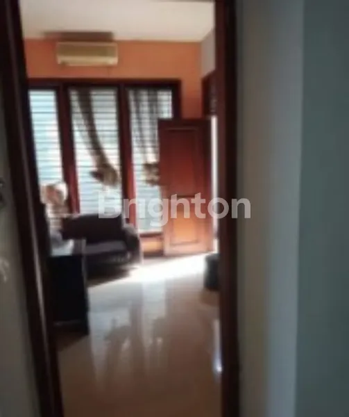 image RUMAH KLASIK MINIMALIS 2 LANTAI PALMERAH JAKARTA BARAT (6)