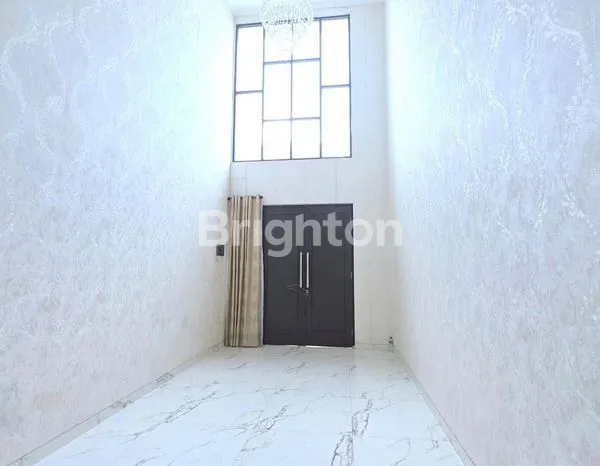 image RUMAH MEWAH PONDOK INDAH LT 120 LB 200 (2)