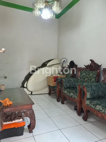 image RUMAH HOEK KOMPLEK TAMAN MERUYA ILIR KEBANGAN JAKARTA BARAT (4)