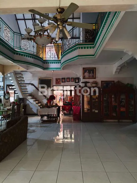 image RUMAH MEWAH 2 LANTAI, LT 528M² DI JL. STM (7)