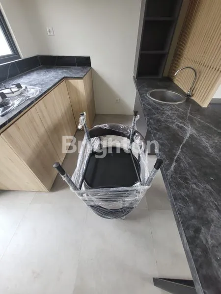 image RUMAH HARUS SEGERA TERJUAL KONDISI SIAP HUNI, BAGUS, TIDAK BANJIR DI CLUSTER SVANI TANAKAYU BSD (8)