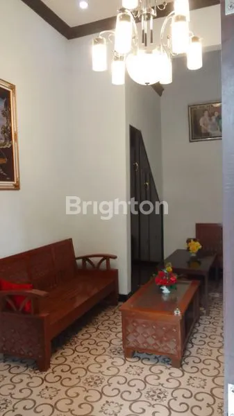 image RUMAH 2 LANTAI SIAP HUNI DEKAT JALAN NASIONAL  (2)