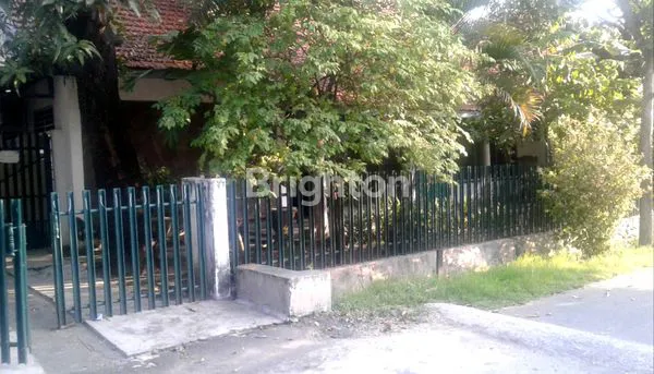 image RUMAH STRATEGIS DEKAT CIPUTRA WORLD, LT 325M² (1)