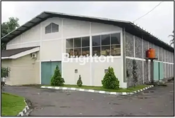 image GUDANG KAYU DI BAWEN PINGGIR JALAN RAYA DEKAT EXIT TOL BAWEN (1)