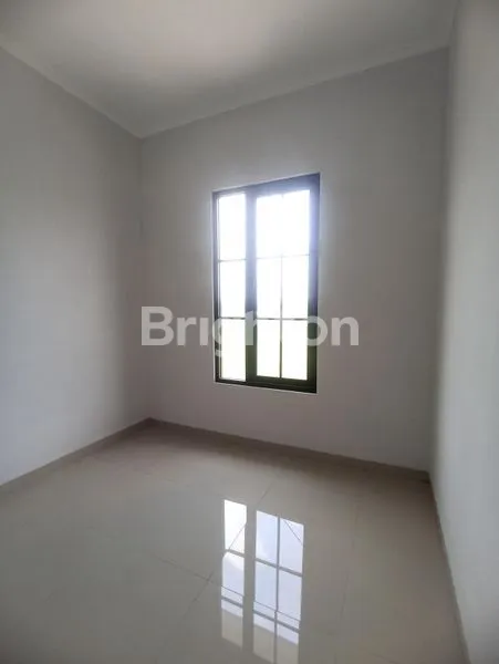 image RUMAH 2LANTAI BARU PERUMAHAN SURABAYA BARAT GREENLAND (1)