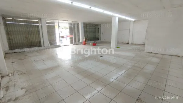 image DISEWAKAN RUKO 1,5 LANTAI 250 M² PARKIR LUAS MERUYA UTARA RAYA KEMBANGAN JAKARTA BARAT TAMAN MERUYA ILIR (5)