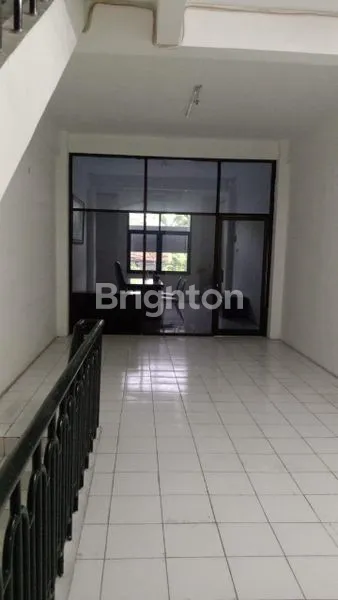 image  RUKO 3.50 LANTAI DI LOKASI STRATEGIS JEMURSARI (3)