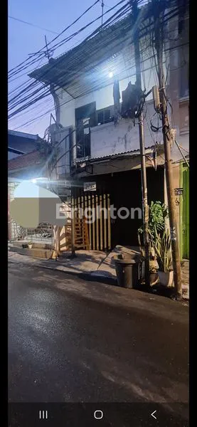 RUMAH KOST JELAMBAR DENGAN UKURAN 10X14