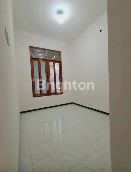 image RUMAH 2 LANTAI SIAP HUNI DI SOLO BARU, 4 KT (4)