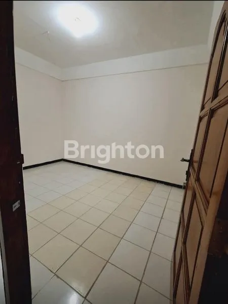 image RUMAH 2 LANTAI SIAP HUNI DI SOLO BARU, 4 KT (5)