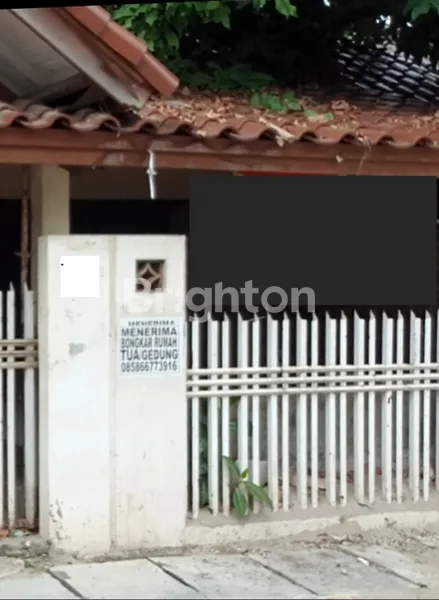 image RUMAH TUA HITUNG TANAH SAJA  COCOK UTK TEMPAT TINGGAL ATAU USAHA RUMAH KOS STRATEGIS EKONOMIS (3)