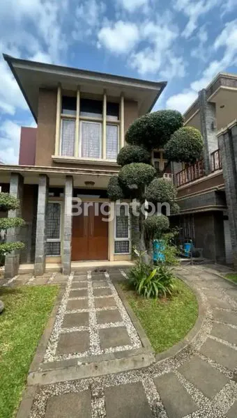 image JUAL RUMAH MEWAH DI BOULEVARD KOTA WISATA (1)