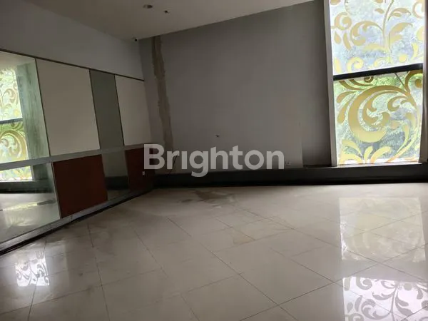 image RUKO 3 LANTAI DI RENON (8)