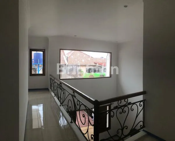 image RUMAH HOOK LUAS SWADAYA RAYA DUREN SAWIT JAKARTA TIMUR STRATEGIS BEBAS BANJIR (7)