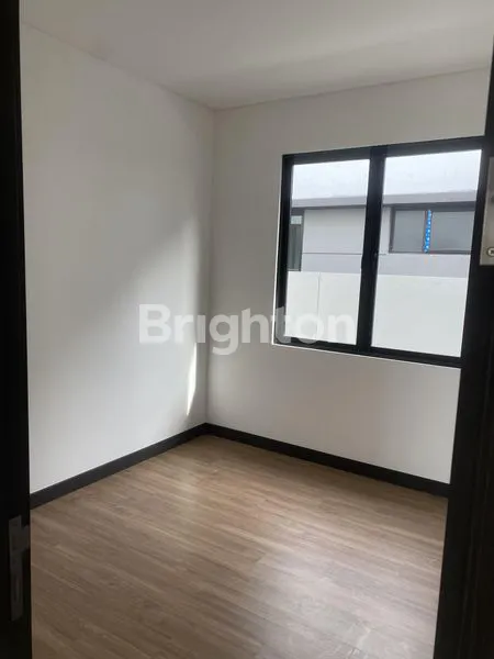 image RUMAH HIERA CLUSTER WELTON BSD (8)