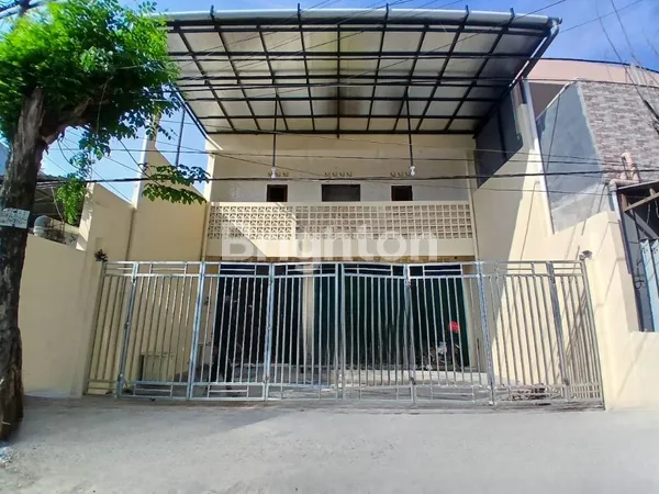 image DISEWAKAN RUKO BARU DIRENOVASI, 2,5 LANTAI, BERSIH, RAPI, SIAP HUNI, LOKASI KOMERSIAL AREA MANUKAN (7)