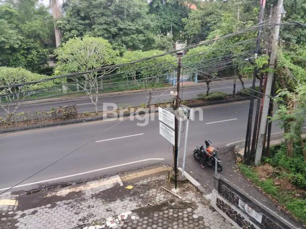 image DISEWAKAN RUKO  2 LANTAI 70 M2 DI JALAN JENDRAL SUDIRMAN NEGARA JEMBRANA BALI (7)