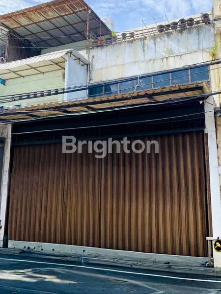 RUKO 3 LT PINGGIR JALAN BESAR PUSAT KERAMAIAN DI PADEMANGAN JAKARTA UTARA