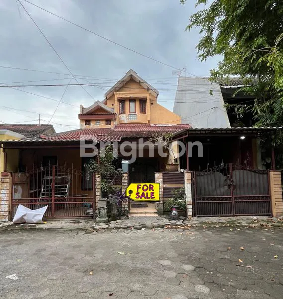 image RUMAH 3 LANTAI DI MULYOSARI (1)