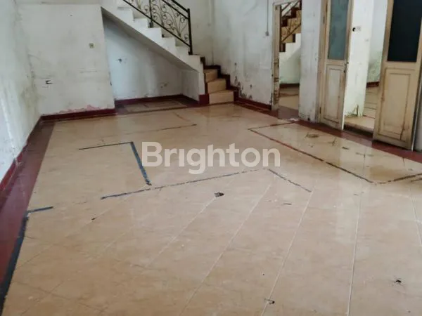 image DISEWAKAN RUKO 2 LANTAI 2 BLOK 140 M2 DI JALAN JENDRAL SUDIRMAN NEGARA JEMBRANA BALI (4)