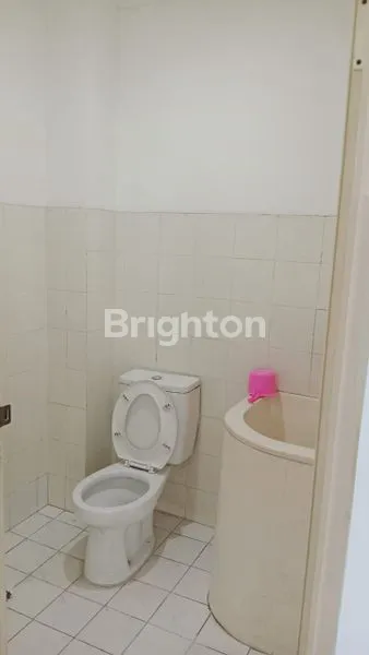 image MURAH SEWA RUKO HOOK KOMPLEK RUKO PERKANTORAN CEMPAKA MAS (5)