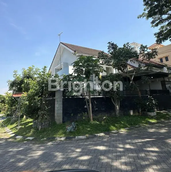 RUMAH HOOK DI PERMATA JINGGA MALANG