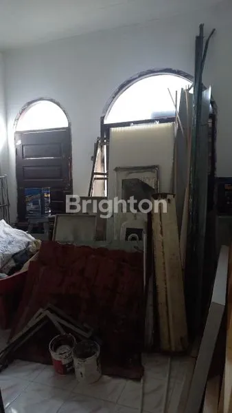 image RUMAH BERLOKASI STRATEGIS DI JL. MUTIARA DENGAN LT 111M² (4)