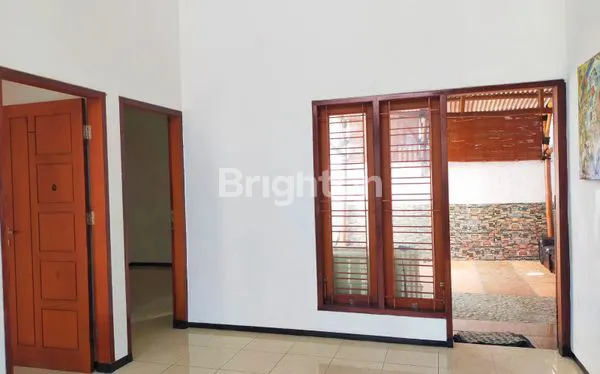 image RUMAH SIAP HUNI HARGA NEGO SAMPAI DEAL DI DAERAH BUNGA-BUNGA KOTA MALANG (4)