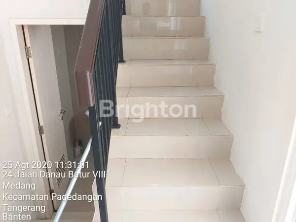 image DI JUAL CEPAT RUMAH 2 LANTAI MINIMALIS DI MILANO VILLAGE PARAMOUNT SERPONG TANGERANG BANTEN (2)