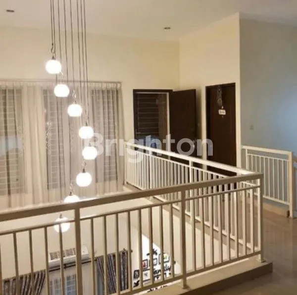 image RUMAH SIAP HUNI DI CLUSTER KRISAN, LT 144M² (7)