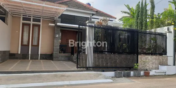 image RUMAH CANTIK ASRI 1,5 LANTAI YANG LOKASINYA DI DAERAH GEGERKALONG, BANDUNG UTARA (2)