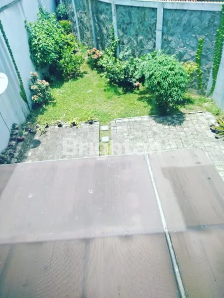 image DIJUAL FULL FURNISHED RUMAH MINIMALIS 2 LANTAI DAN SIAP HUNI YANG LOKASINYA DI DALAM CLUSTER DI DAERAH CIKUTRA, KOTA BANDUNG, BELAKANG ITENAS (4)