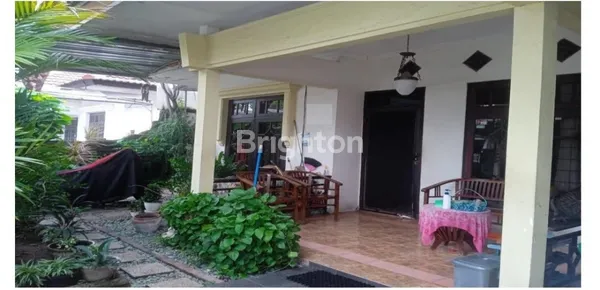 image RUMAH 1 LANTAI MANYAR SURABAYA SIAP HUNI ROW JALAN 3 MOBIL NEGO (1)
