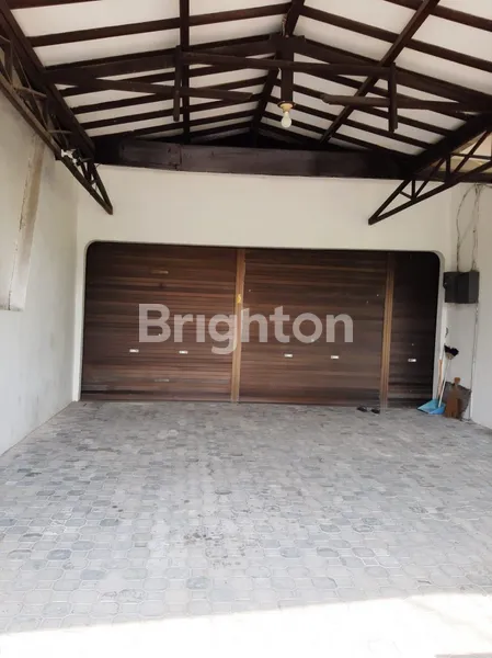 image RUMAH 1 LANTAI AREA MANYAR SURABAYA NEGO ROW JALAN 3 MOBIL (4)