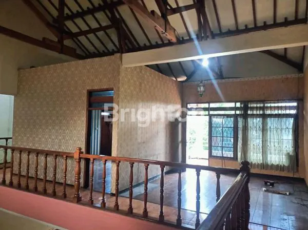 image RUMAH 2 LANTAI TERAWAT SIAP HUNI, DELTASARI INDAH, LEBAR 20, WARU, SIDOARJO (6)